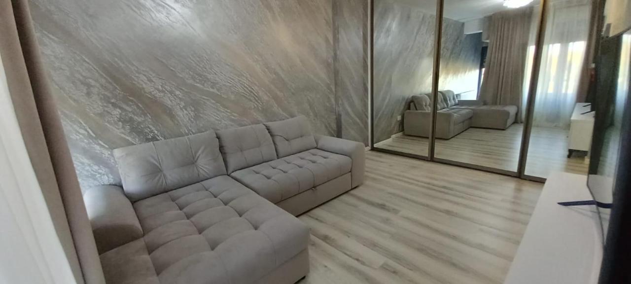 North Pipera Apartment W Parking & Self Check In Voluntari Εξωτερικό φωτογραφία